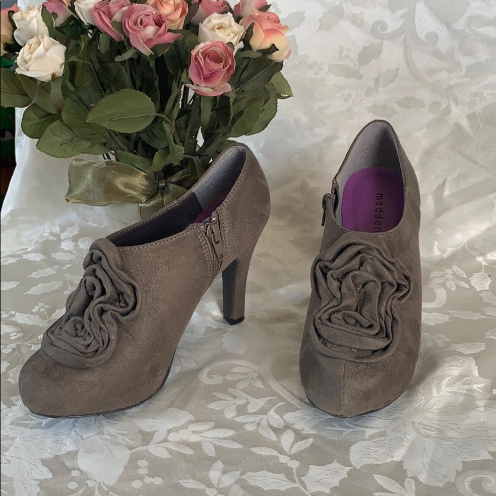 EUC super cute Madden girl heels size 6.5